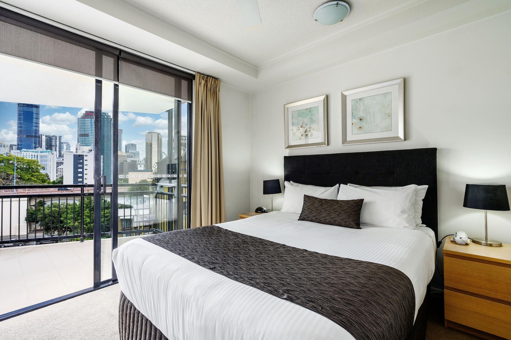 The Docks On Goodwin Aparthotel Brisbane Exterior photo